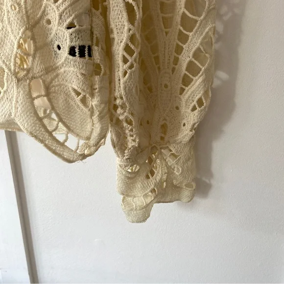 Adiva Lace High Neck Top - Size M - Picture 12 of 12